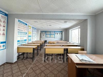 Свободное назначение, офисы, магазины и бутики, склады, общепит, салоны красоты, медцентры и аптеки, образование, развлечения · 90 м² за 34.5 млн 〒 в Караганде, Алихана Бокейханова р-н