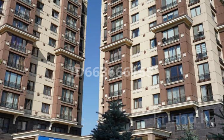 3-комнатная квартира, 129.2 м², 9/12 этаж помесячно, Ходжанова 92 за 1.4 млн 〒 в Алматы, Бостандыкский р-н — фото 2