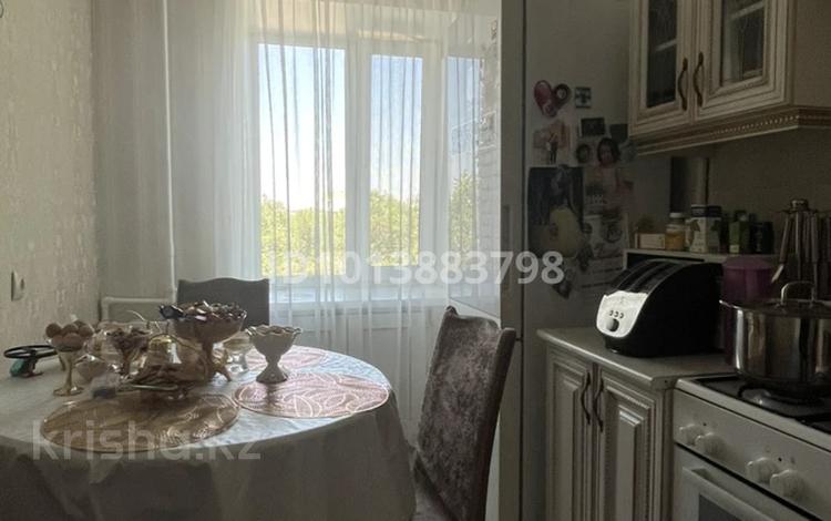 3-бөлмелі пәтер · 63.8 м² · 3/5 қабат, Селевина 14, бағасы: 33 млн ₸ в Семее — фото 2