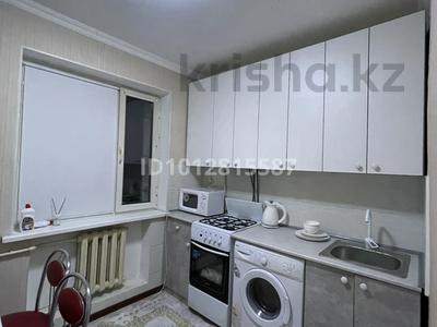 2-бөлмелі пәтер · 42 м² · 1/4 қабат, Койгелди 182 — ЦУМ, Толе би, бағасы: 12 000 ₸ в Таразе