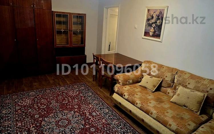 1-комнатная квартира · 33 м² · 1/5 этаж, мкр Аксай-2 20 — Толеби Момышулы за 175 000 〒 в Алматы, Ауэзовский р-н — фото 2