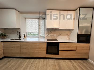 4-бөлмелі пәтер · 140 м², Жаңа қала ш/а., Ермекова 106/2, бағасы: 600 000 ₸ в Караганде, Казыбек би р-н