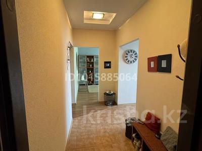2-бөлмелі пәтер · 60 м² · 3/9 қабат, Ақсай-4 ш/а. 54 — Момушулы-Улугбека, бағасы: 40 млн ₸ в Алматы, Ауэзовский р-н