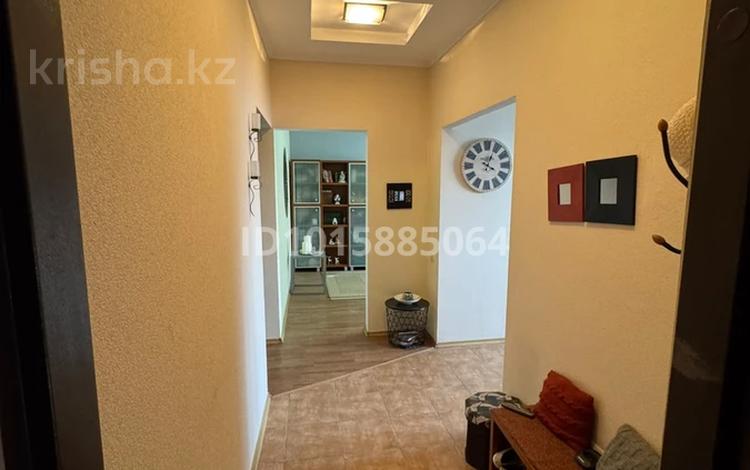 2-бөлмелі пәтер · 60 м² · 3/9 қабат, Ақсай-4 ш/а. 54 — Момушулы-Улугбека, бағасы: 40 млн ₸ в Алматы, Ауэзовский р-н — фото 2