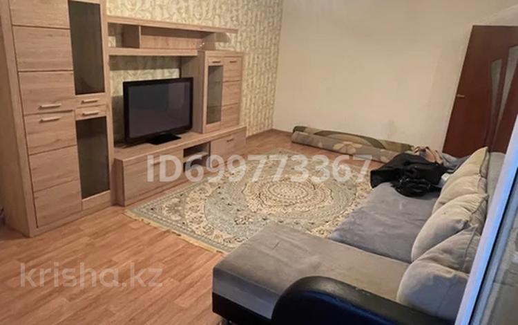 1-комнатная квартира · 52 м² · 3/9 этаж, мкр Аксай-1А 28 — Яссауи/Ташкенской за 250 000 ₸ в Алматы, Ауэзовский р-н — фото 2