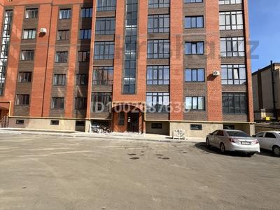 2-бөлмелі пәтер · 70.3 м² · 5/5 қабат, мкр. Алтын орда, Ораза Татеулы 100в, бағасы: 20 млн 〒 в Актобе