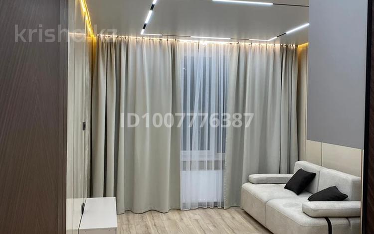 2-комнатная квартира · 41 м² · 8/9 этаж, Туран 55/16 за 250 000 ₸ в Астане, Нура р-н — фото 2
