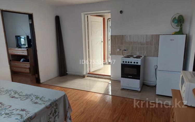 Отдельный дом · 2 комнаты · 48 м² · 9.12 сот., 23 мкр, Дробышева за 18 млн ₸ в Усть-Каменогорске — фото 10