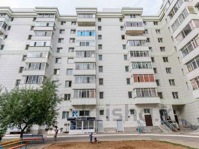 4-комнатная квартира, 143 м², 5/12 этаж, Сембинова за 58 млн 〒 в Астане, р-н Байконур