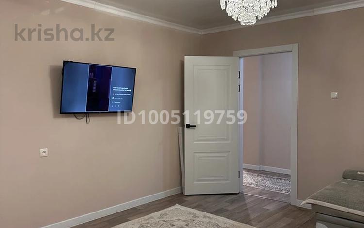 2-бөлмелі пәтер · 70 м² · 6/9 қабат, мкр Кунаева 58, бағасы: 27 млн ₸ в Уральске — фото 2