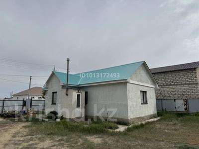Отдельный дом · 2 комнаты · 72 м² · 9 сот., мкр Жулдыз-2, Шопенгали Дауенова 30 — Новая школа и садик за 19 млн ₸ в Атырау