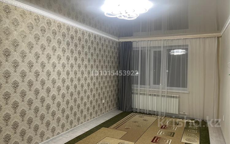 1-комнатная квартира · 45 м² · 4/9 этаж, Нур Актобе 22 в — Нұр сити 22 в дом за 100 000 ₸ — фото 2