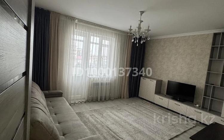 2-комнатная квартира · 71 м² · 3/10 этаж, Сатпаева 30А за 230 000 ₸ в Таразе — фото 2