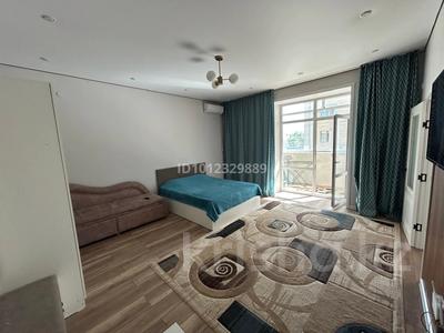 1-комнатная квартира · 43 м² · 1/5 этаж, Каркаралинская ул. 11 — ТД “Абай” китайская стена за 15 000 ₸ в Семее, Красный Кордон
