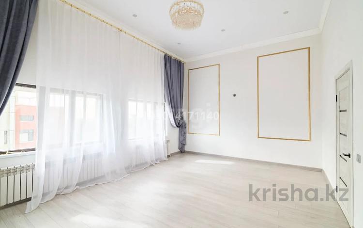 3-комнатная квартира · 86 м² · 9/10 этаж, Е 535 6 за 280 000 ₸ в Астане, Нура р-н — фото 2