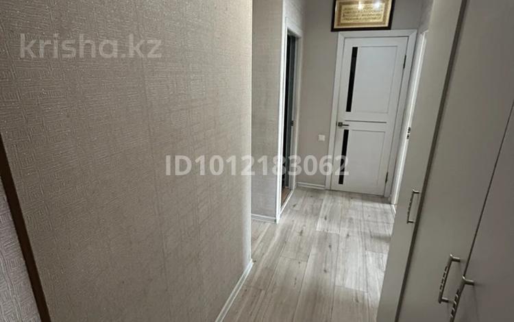 3-бөлмелі пәтер · 69.1 м² · 1/5 қабат, 6-й мкр, 6-ш/а. 26 — На против Алтын фуд,рядом есть поликлиника,сзади дома есть садик, бағасы: 25 млн ₸ в Актау — фото 13