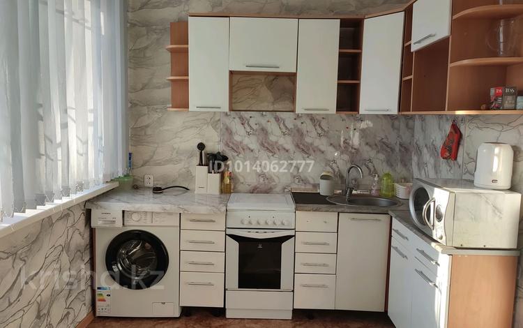 1-комнатная квартира · 39 м² · 1/3 этаж, Майкудук, Магнитогорская 31/1 — ДК Майкудука за 110 000 ₸ в Караганде, Алихана Бокейханова р-н — фото 2