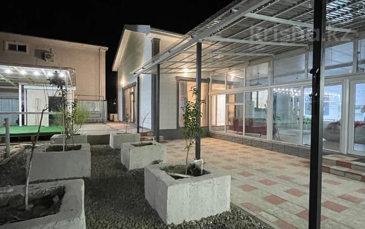 Отдельный дом · 6 комнат · 160 м² · 12 сот., Тажигали садыкова 29 за 87 млн 〒 в Атырау — фото 2