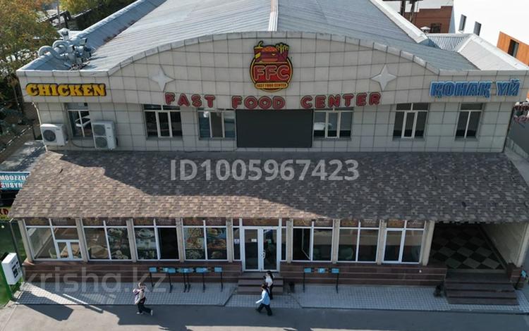 Свободное назначение, офисы, магазины и бутики, общепит, салоны красоты, бани, гостиницы и зоны отдыха, фитнес и спорт, медцентры и аптеки, образование, развлечения, конференц-залы, кабинеты и рабочие места, студии · 600 м² за 4.2 млн 〒 в Шымкенте, Аль-Фарабийский р-н — фото 2