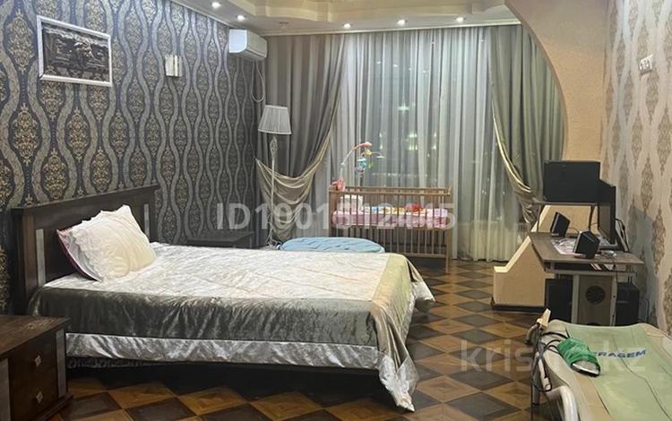 3-комнатная квартира · 136 м² · 12/25 этаж, мкр 11 112б за 42 млн ₸ в Актобе — фото 2