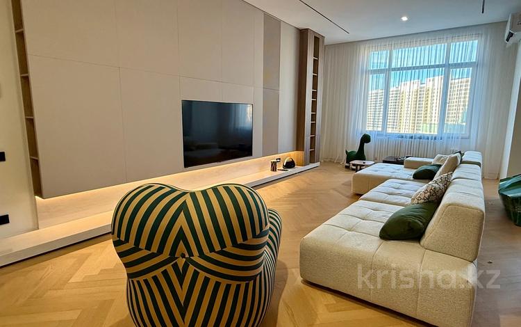 5-комнатная квартира · 210 м² · 14 этаж, Шамши Калдаяков 8 за 2 млн ₸ в Астане, Сарайшык р-н — фото 2