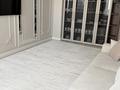 4-бөлмелі пәтер · 105.8 м² · 8/18 қабат, Шахтеров 52а, бағасы: 59.9 млн ₸ в Караганде — фото 21