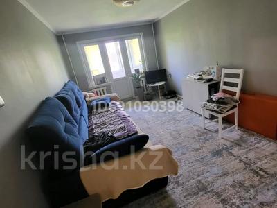 3-бөлмелі пәтер, 60 м², 2/4 қабат, мкр №2 40, бағасы: 34 млн 〒 в Алматы, Ауэзовский р-н