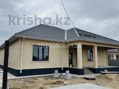 Жеке үй · 4 бөлме · 250 м² · 12 сот., мкр Коктем, Палеттехническое колед 24, бағасы: 45 млн 〒 в Атырау