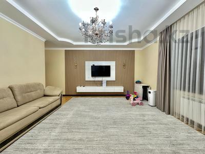 4-бөлмелі пәтер · 118 м² · 4/4 қабат, мкр Мамыр-4 158а, бағасы: 90 млн ₸ в Алматы, Ауэзовский р-н