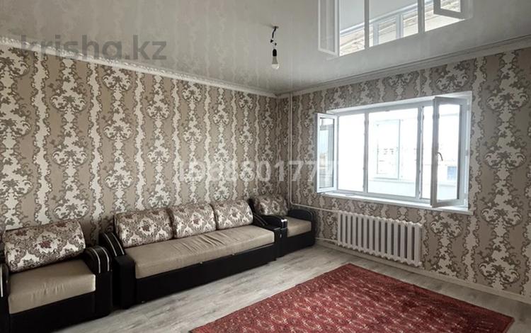 1-комнатная квартира, 49 м², 2/5 этаж помесячно, Гагарина 70 за 130 000 〒 в Жезказгане — фото 20