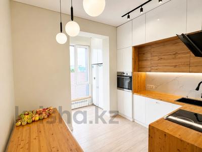 4-комнатная квартира · 100 м² · 4/12 этаж, Ходжанова 57/5 за 102 млн ₸ в Алматы, Бостандыкский р-н