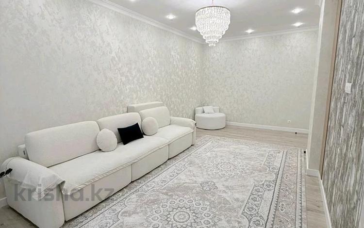 3-бөлмелі пәтер · 100 м² · 2/12 қабат, Кайыма Мухамедханова 6a, бағасы: 79 млн ₸ в Астане, Есильский р-н — фото 2