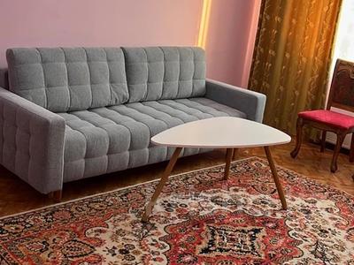 2-комнатная квартира · 60 м² · 7/9 этаж, Байтурсынова 191 — проспект Альфараби за 300 000 ₸ в Алматы, Медеуский р-н