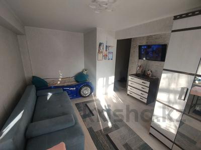 Продажа квартир в Восточно-Казахстанской обл.: 1-комнатная квартира · 33 м² · 2/5 этаж, Алматинская 58 — 45 аптека за 13.5 млн 〒 1-комнатная квартира · 33 м² · 2/5 этаж, Алматинская 58 — 45 аптека за 13.5 млн 〒 в Усть-Каменогорске