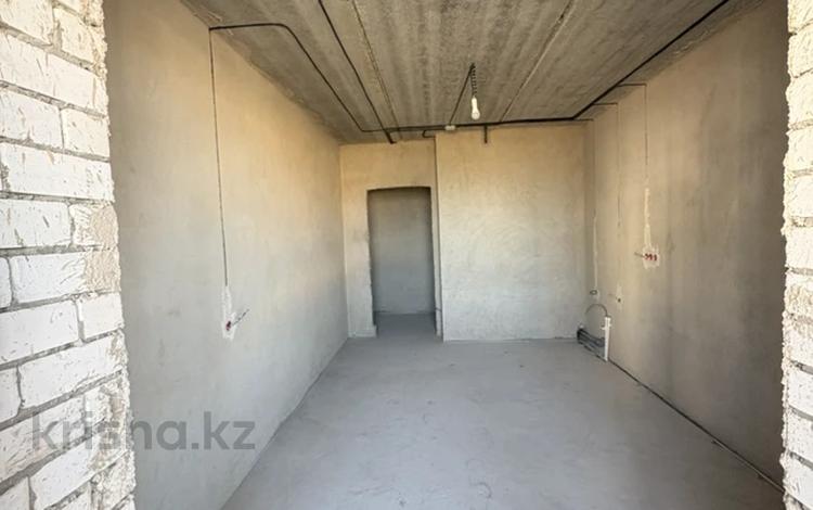 1-бөлмелі пәтер · 48 м² · 4/9 қабат, Базарбай Жуманиязова 120, бағасы: 17.5 млн ₸ в Уральске — фото 2