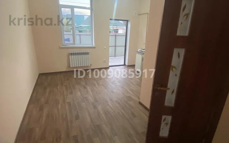 Отдельный дом · 2 комнаты · 60 м² · 3 сот., мкр Акжар 13 — Абай за 130 000 ₸ в Алматы, Наурызбайский р-н — фото 3