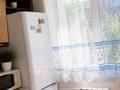 2-бөлмелі пәтер · 45 м² · 2/5 қабат, Бобровка, Амре Кашаубаева 7а, бағасы: 16.5 млн ₸ в Семее — фото 5
