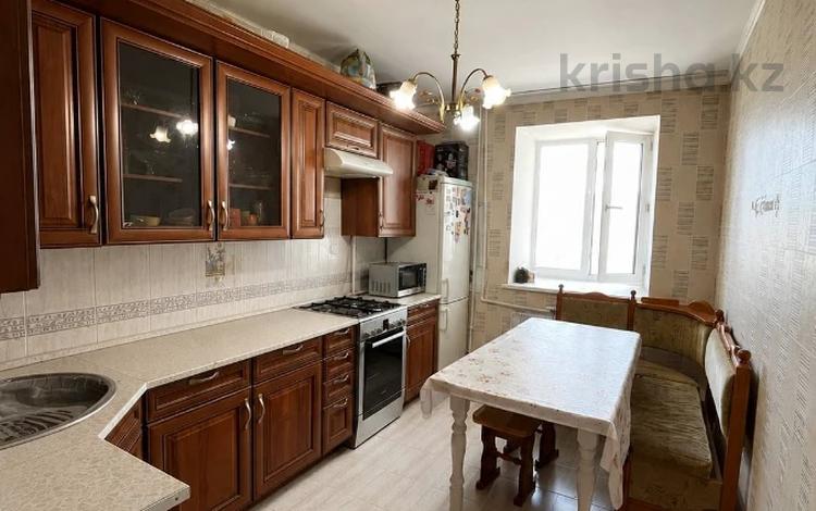 3-комнатная квартира · 79 м² · 2/10 этаж, набережная улица — 5 поликлиника , Дина маркет за 21 млн ₸ в Актобе, мкр. Курмыш — фото 7