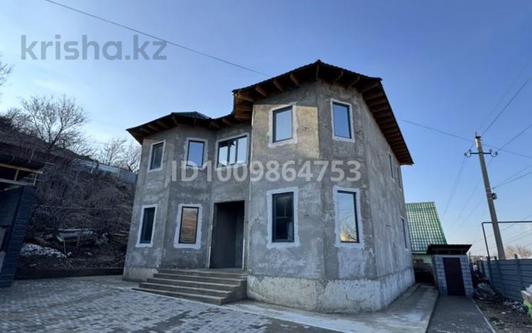 Часть дома · 8 комнат · 300 м² · 10 сот., Акын Сара 22 — 6 км за 85 млн ₸ в  — фото 2