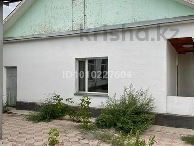 Свободное назначение, офисы, магазины и бутики, салоны красоты, медцентры и аптеки, образование, кабинеты и рабочие места · 82 м² за 82 000 ₸ в Долинке