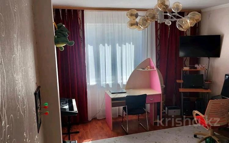 2-комнатная квартира · 63 м², Сауран 4 за ~ 29 млн ₸ в Астане, Есильский р-н — фото 2