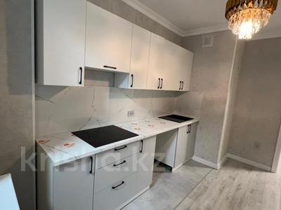 1-бөлмелі пәтер, 40 м², 3/13 қабат ай сайын, Есенова 160/3, бағасы: 250 000 〒 в Алматы, Турксибский р-н