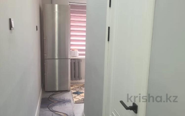 2-комнатная квартира · 43 м² · 3/5 этаж, мкр №6 50 — Абая за 300 000 ₸ в Алматы, Ауэзовский р-н — фото 2