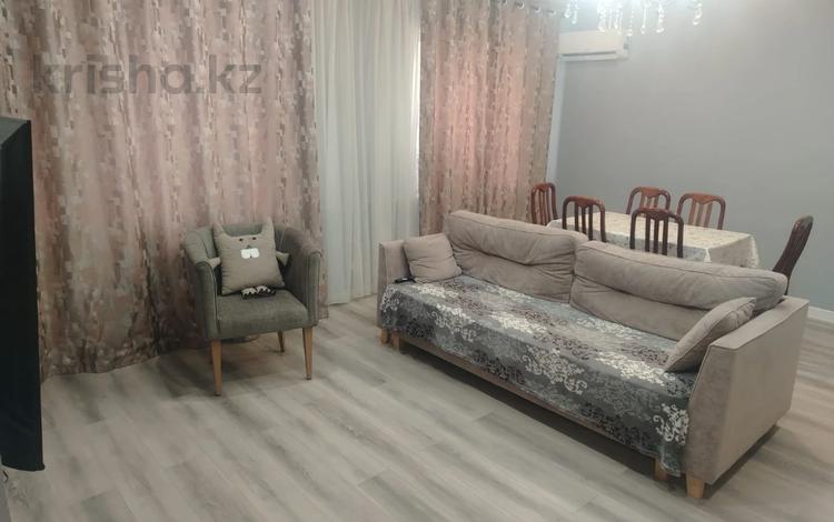 3-комнатная квартира · 108 м² · 5/5 этаж, 15-й мкр 3 за 27 млн ₸ в Актау — фото 15