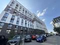 4-бөлмелі пәтер · 137 м² · 1/9 қабат, Навои 30/1 — Жандосова, бағасы: 125 млн ₸ в Алматы, Ауэзовский р-н — фото 2