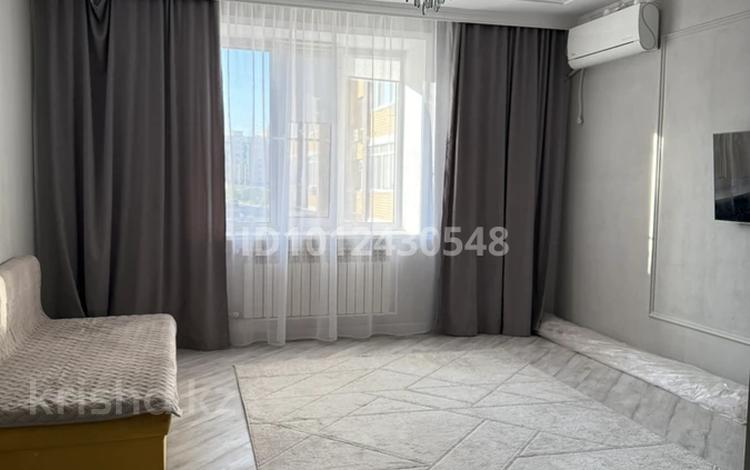 2-комнатная квартира · 74 м² · 2/10 этаж, мкр 4, Абулхаирхана 177 за 44 млн ₸ в Уральске — фото 2