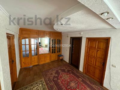 4-комнатная квартира · 84 м² · 3/5 этаж, Севастопольская — Карбышева за 32 млн 〒 в Усть-Каменогорске, Ульбинский