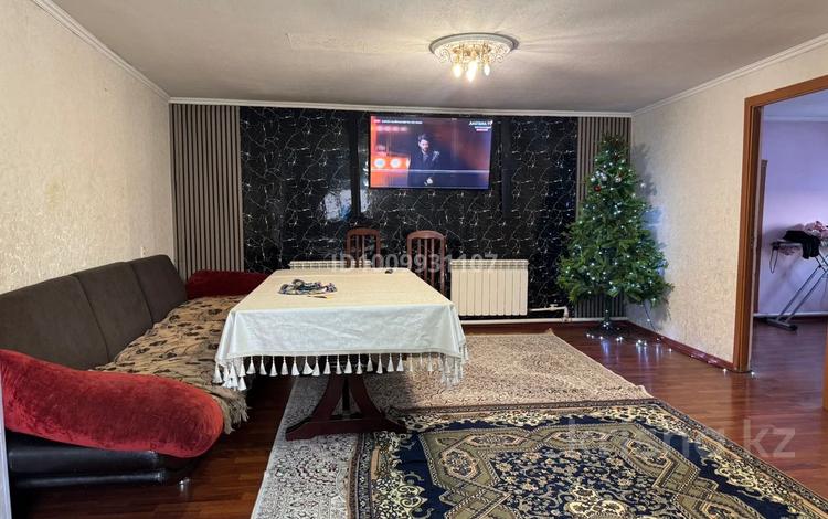 Отдельный дом · 5 комнат · 200 м² · 20 сот., Асылбекова за 23 млн 〒 в Караганде — фото 2