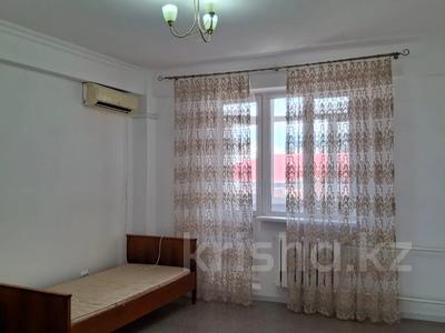 3-бөлмелі пәтер · 108 м² · 8/9 қабат, Студенческий 190б, бағасы: 300 000 ₸ в Атырау