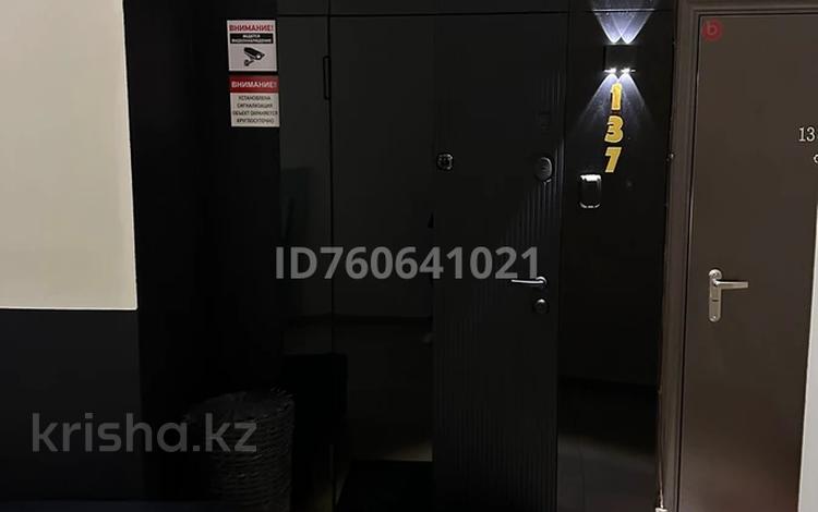 1-бөлмелі пәтер · 49 м² · 8/8 қабат, 10-й мкр 2, бағасы: 24 млн ₸ в Актау — фото 2